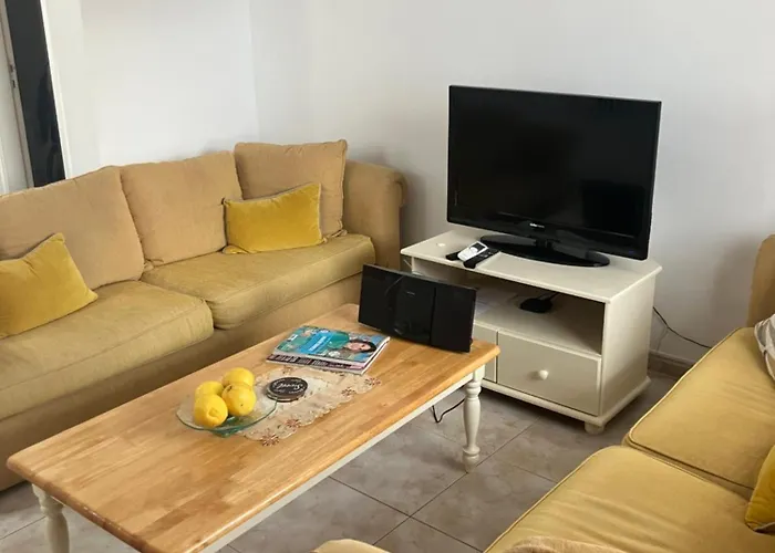 Andromeda House * Polis